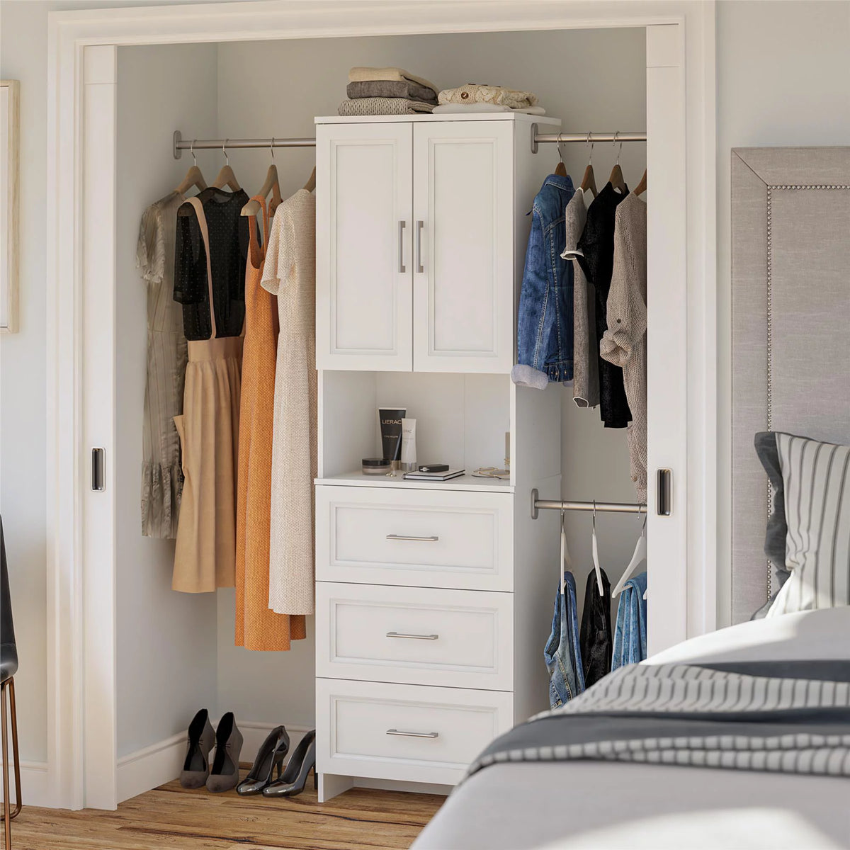 3 Drawer White Closet Storage U924405