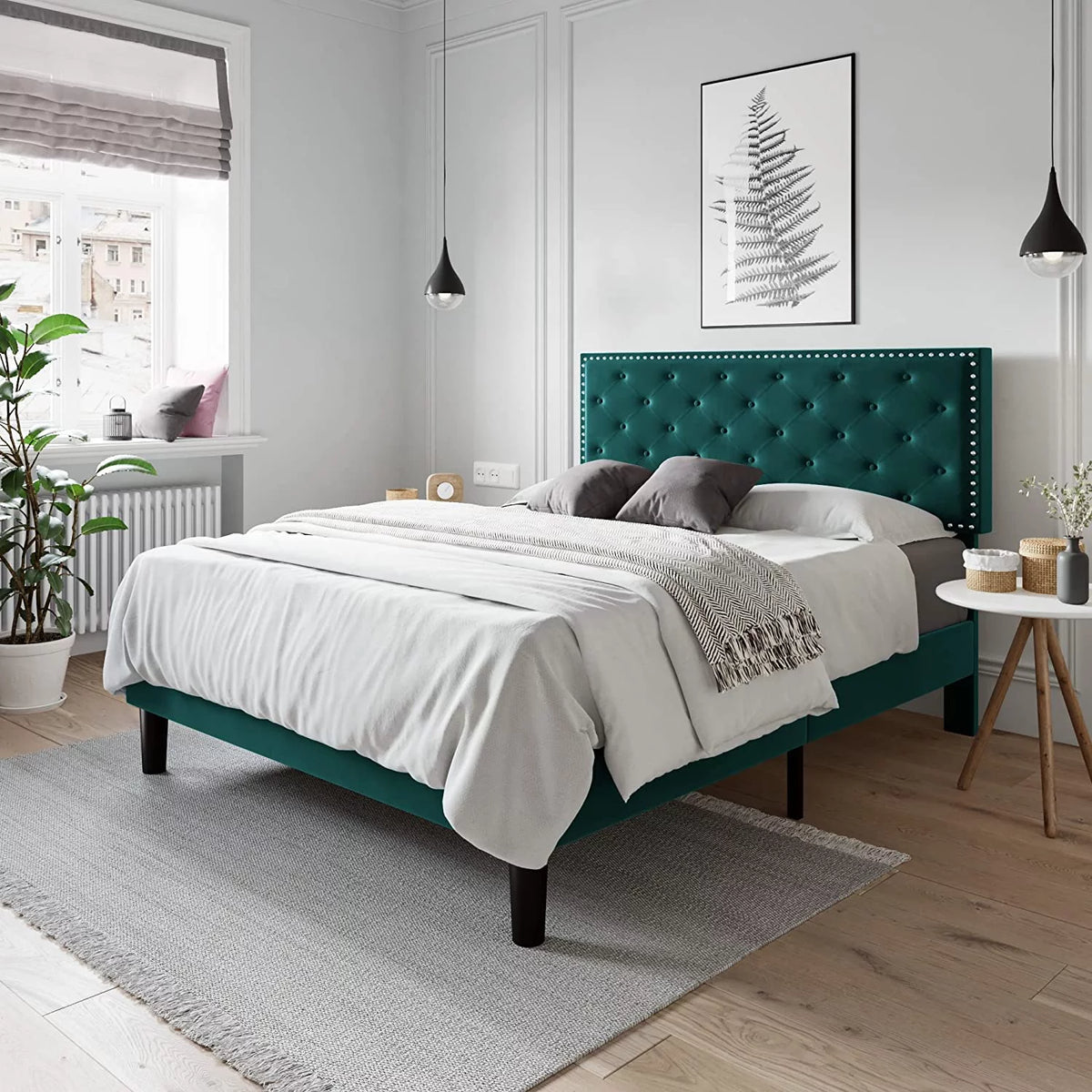 Queen Size Velvet Upholstered Platform Bed with Tufted Headboard O873