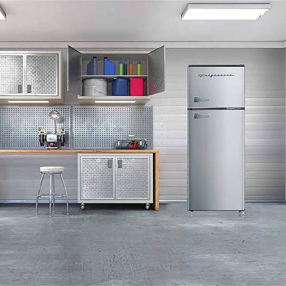 7.5 Cu. ft. Retro Refrigerator U7325