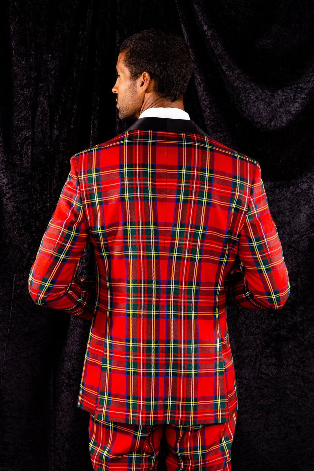 Tartan Plaid Tuxedo, Size 50, Black/Red B421