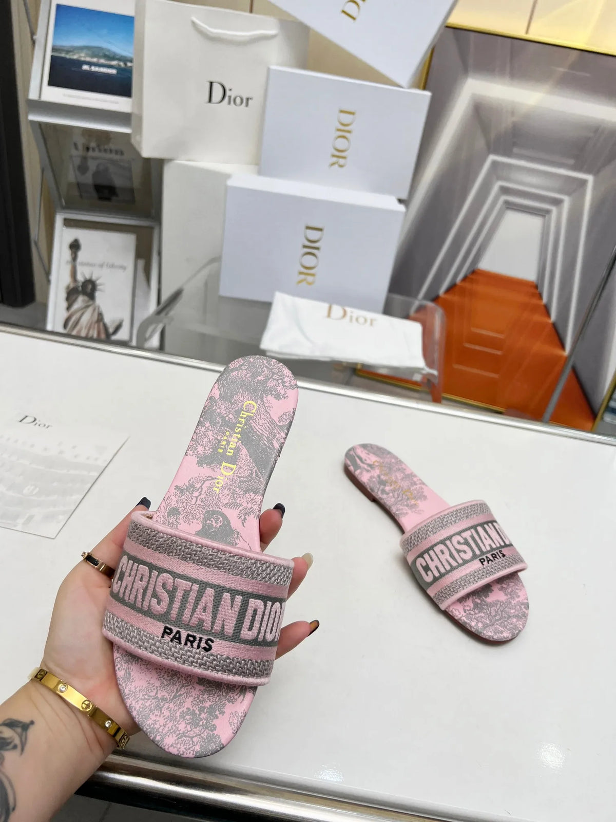Women Slippers J3144
