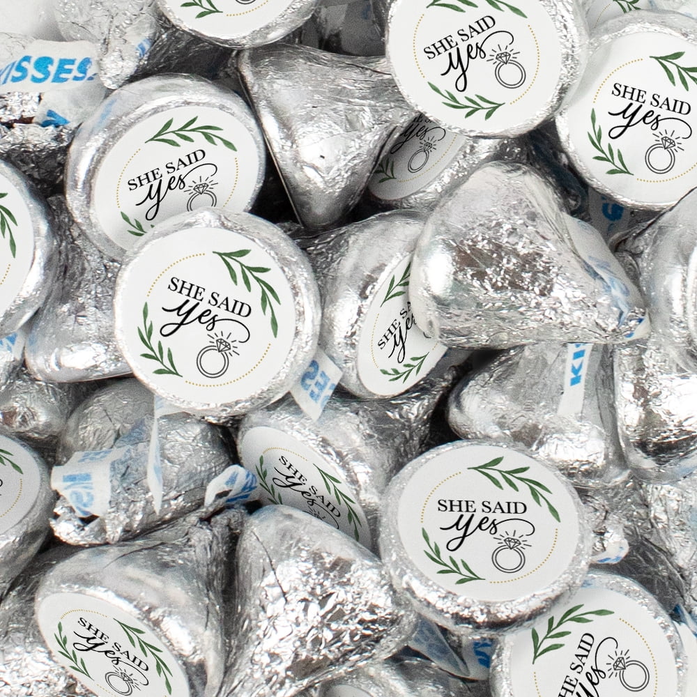 100 Pcs Milk Chocolate Kisses with Stickers F520008