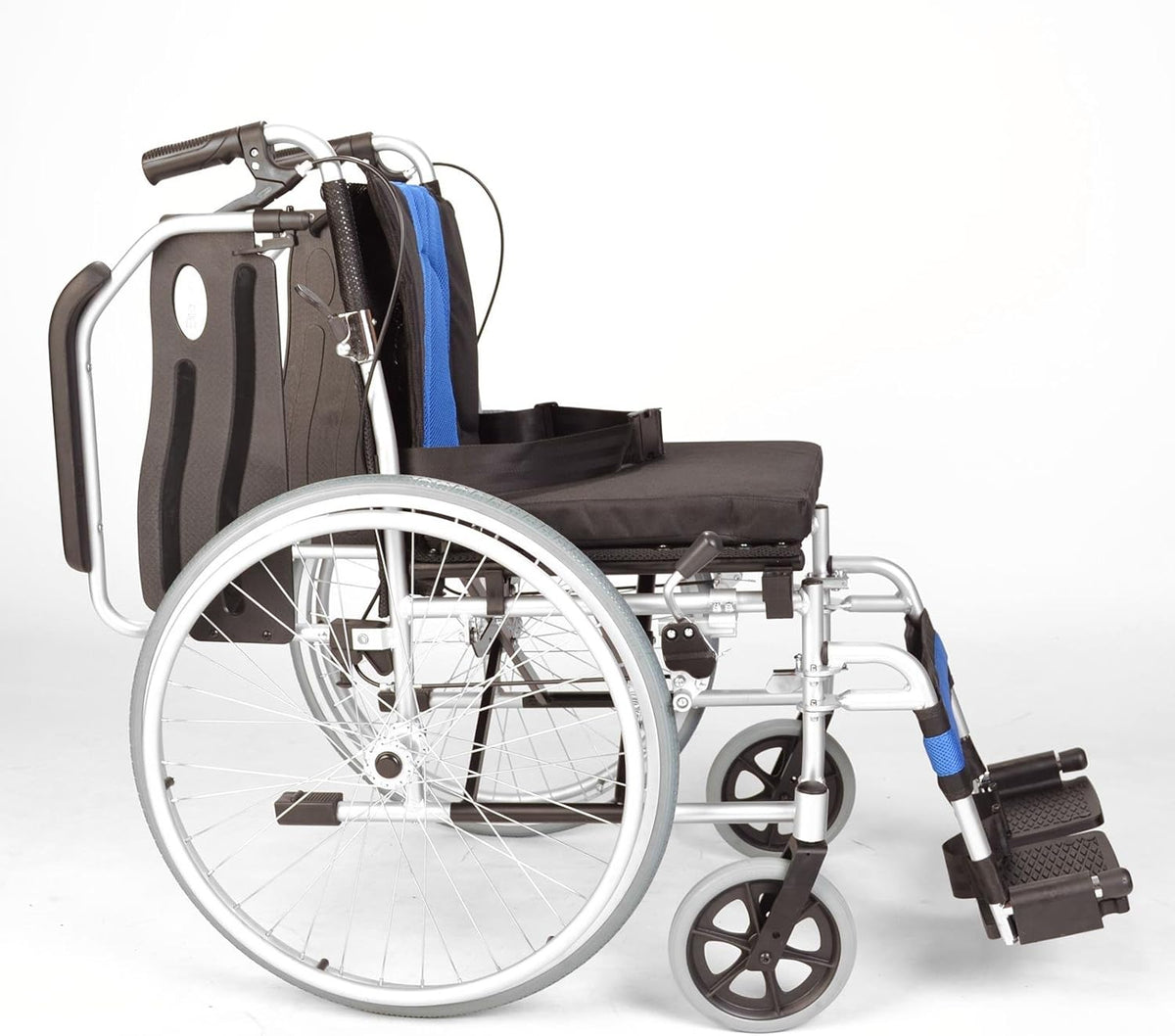 Lightweight Aluminium Folding Self Propel Wheelchair With 20-Inch Extra Wide Seat H878