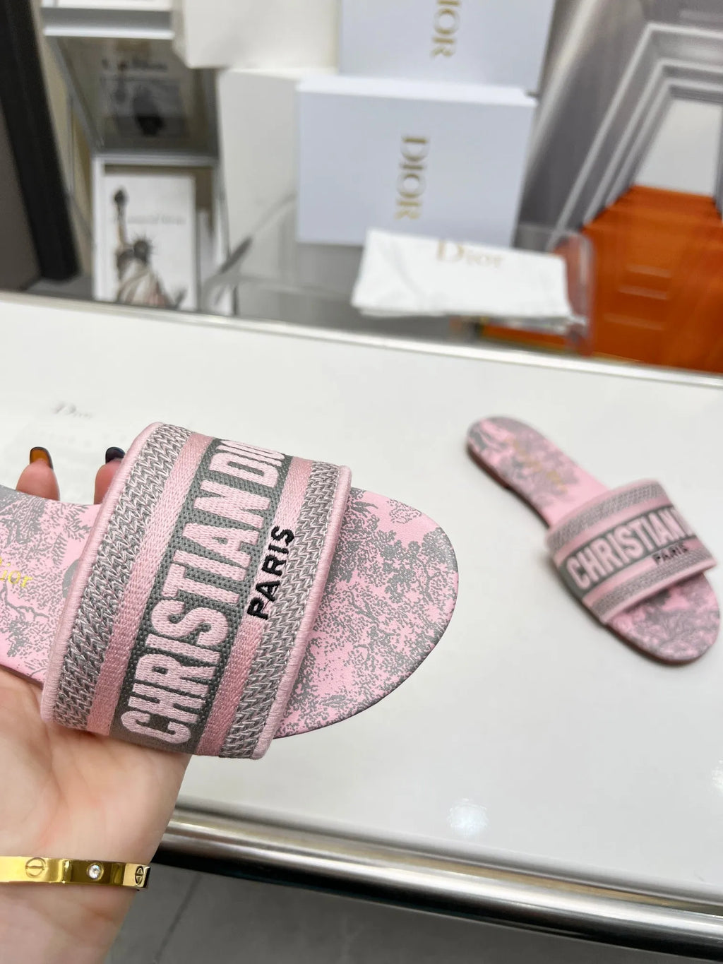 Women Slippers J3144