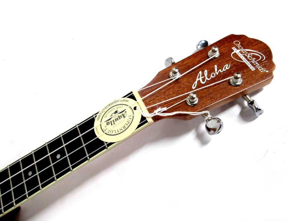 Concert Ukulele Package F877778