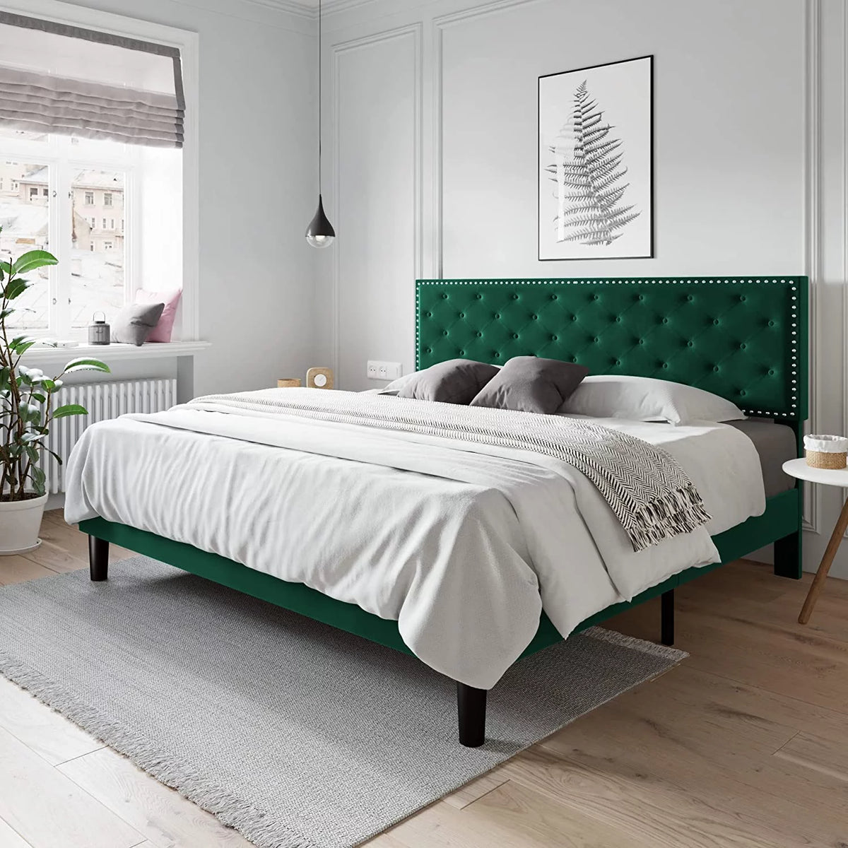 Queen Size Velvet Upholstered Platform Bed with Tufted Headboard O873