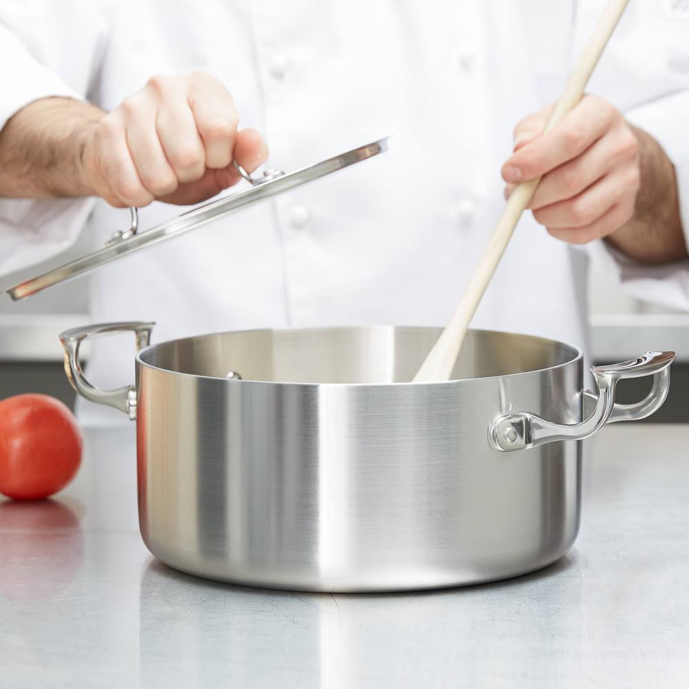 5 Qt. Casserole Pan with Low Dome Cover Q1723