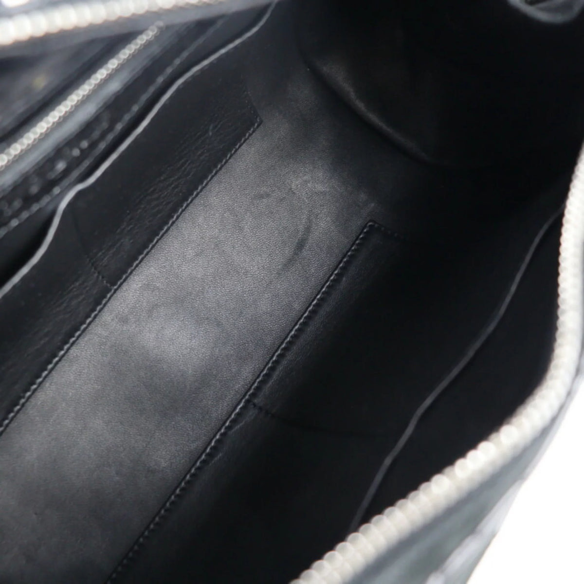 Pre-Owned Leather Suede Handbag P562131